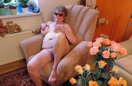 very old granny free porn gallery