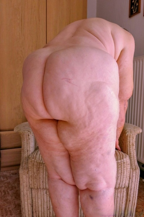 fat ass sexy naked pic