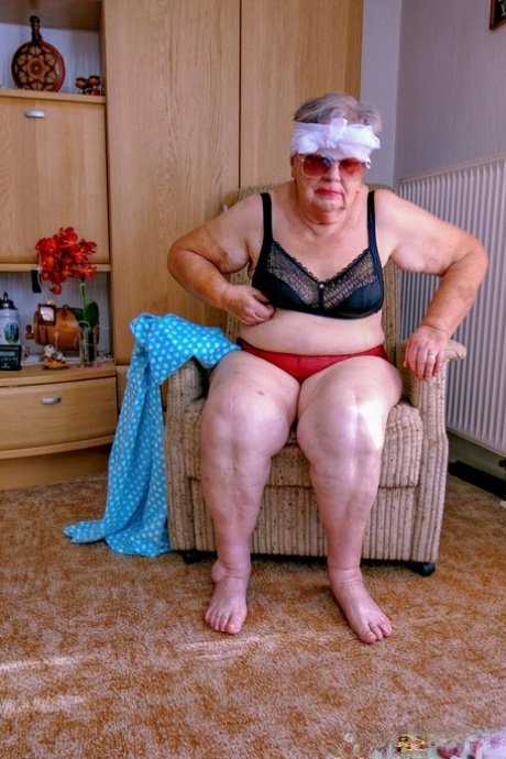 granny big tits free pics