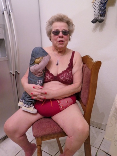 granny lingerie beautiful xxx photo
