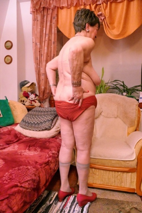 curvy granny hot xxx gallery