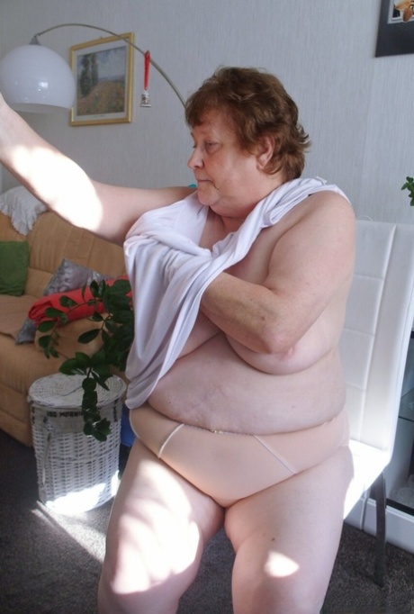 thick granny naked archive