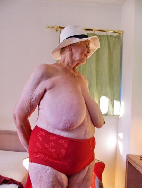 very old granny hot sex photos