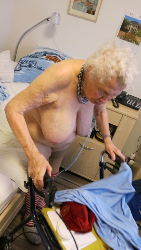 granny stockings sexy nudes gallery
