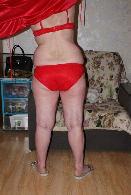 very old granny free naked galleries