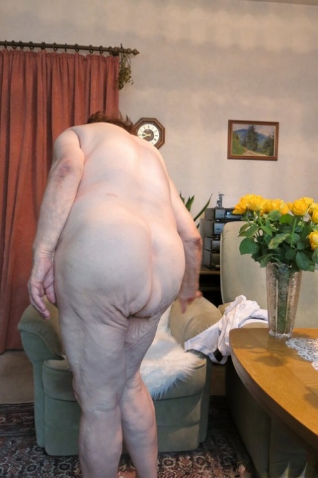 fat ass granny beautiful naked pictures