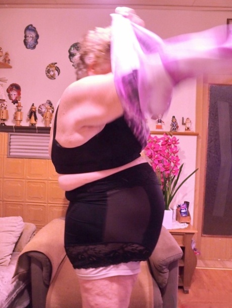 very old granny free porn images