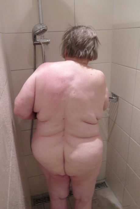 granny bent over xxx gallery
