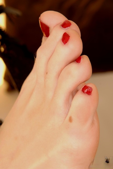 feet tease sexy naked photos