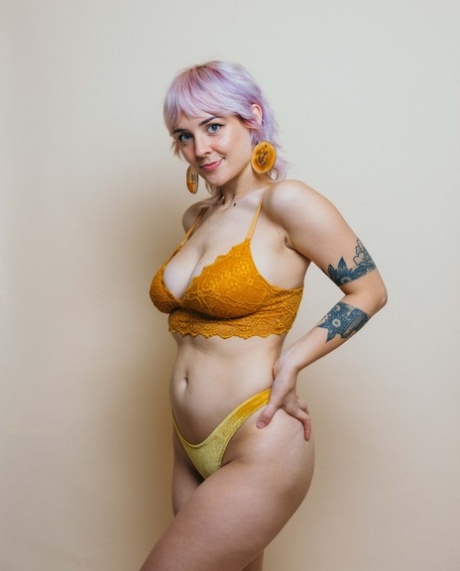 tattooed redhead free porn picture