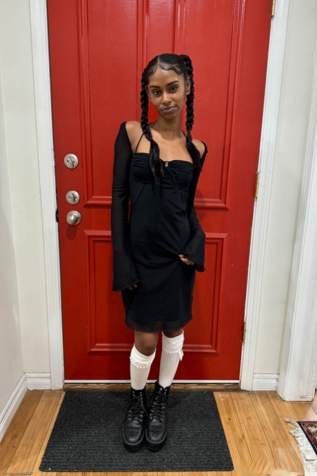 ebony teen porn images