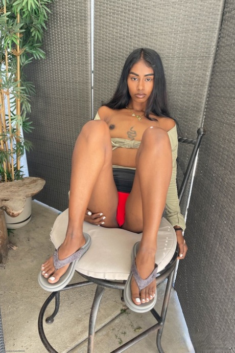 petite ebony pornos img