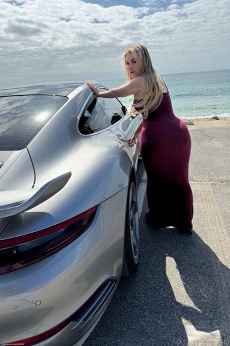 curvy solo hot xxx image