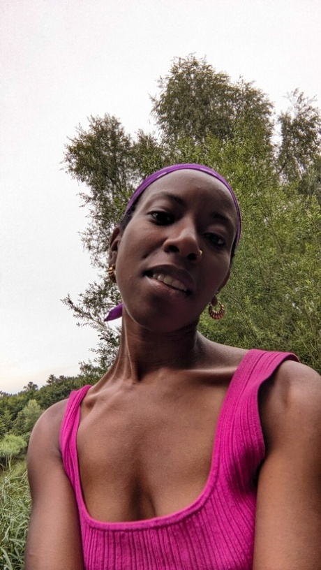 black amateur hot sexy gallery