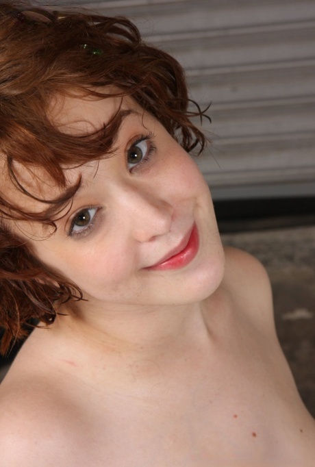 short hair cumshot sexy xxx pictures