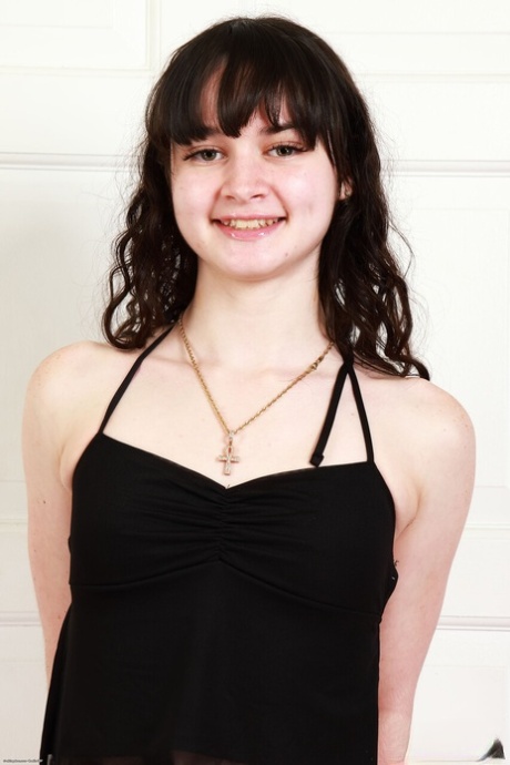 pale teen art porn images