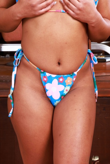 teen bikini nude gallery