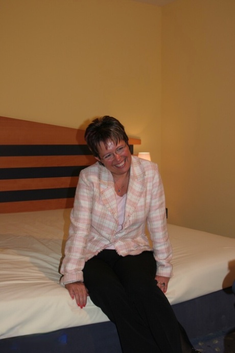 horny mature nice images
