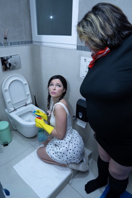 sexy mom xxx archive