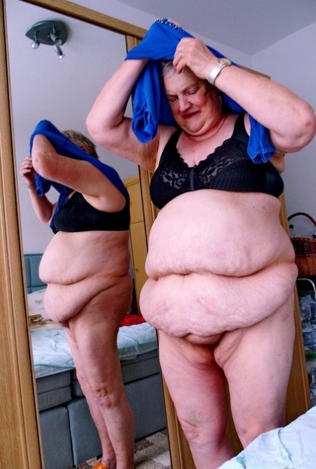 very old granny free xxx photo