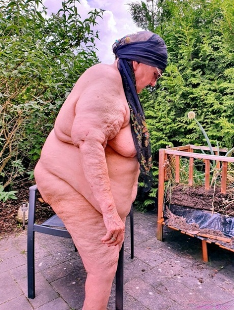 granny over 70 nudes images