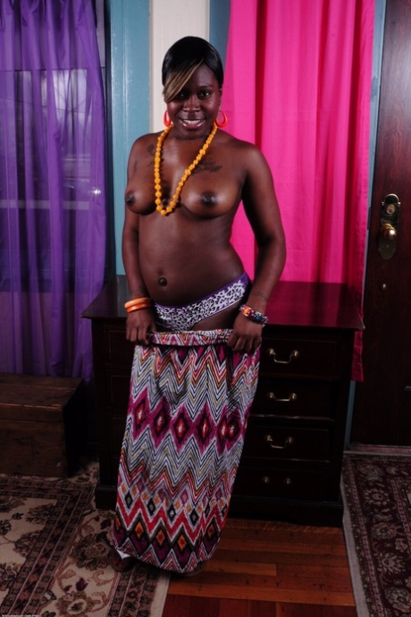 black amateur nudes images