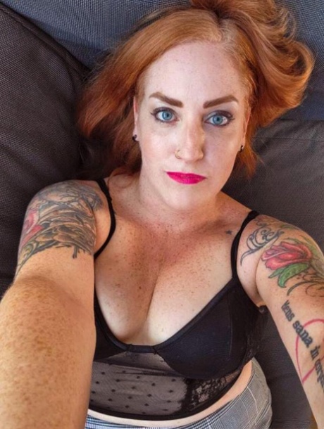 mature redhead sexy nude galleries
