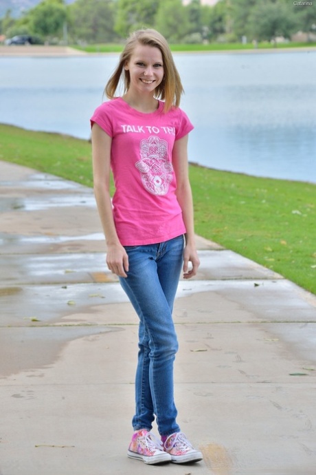 skinny jeans porno gallery