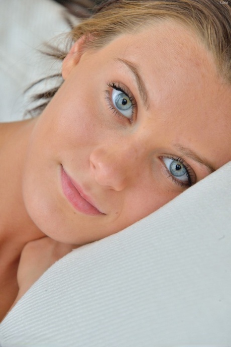 white teen hd pics