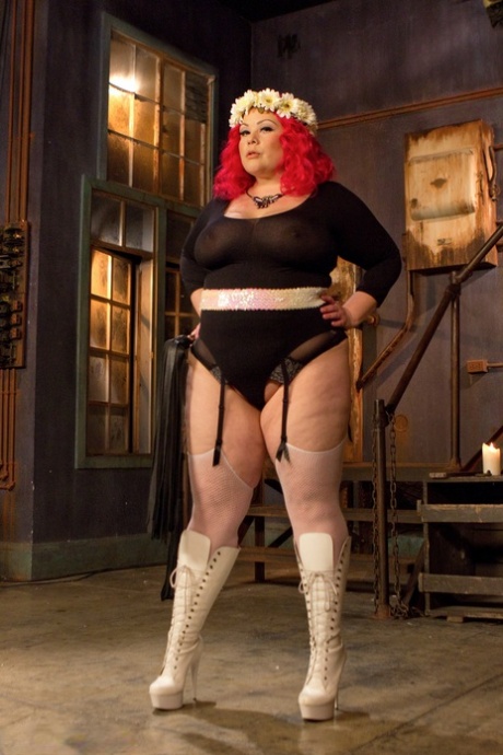 bbw boots perfect photos